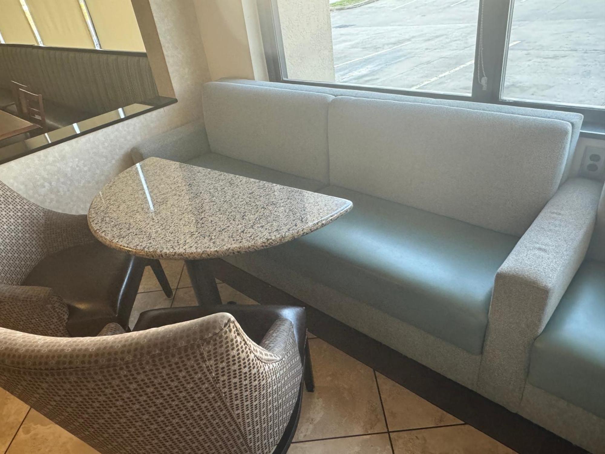 Sonesta Essential Hobby Airport Hotel