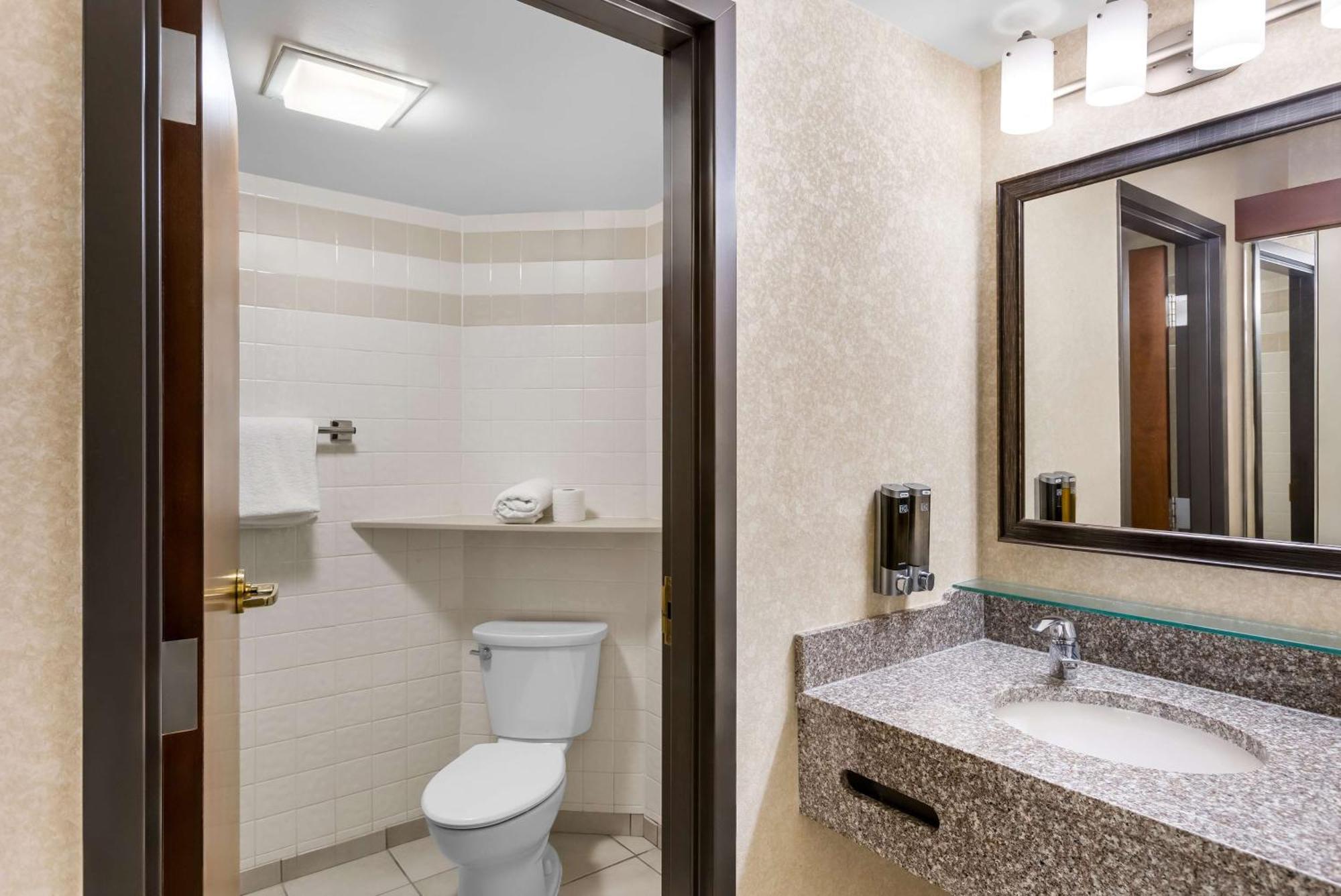 Hotel Sonesta Essential Hobby Airport