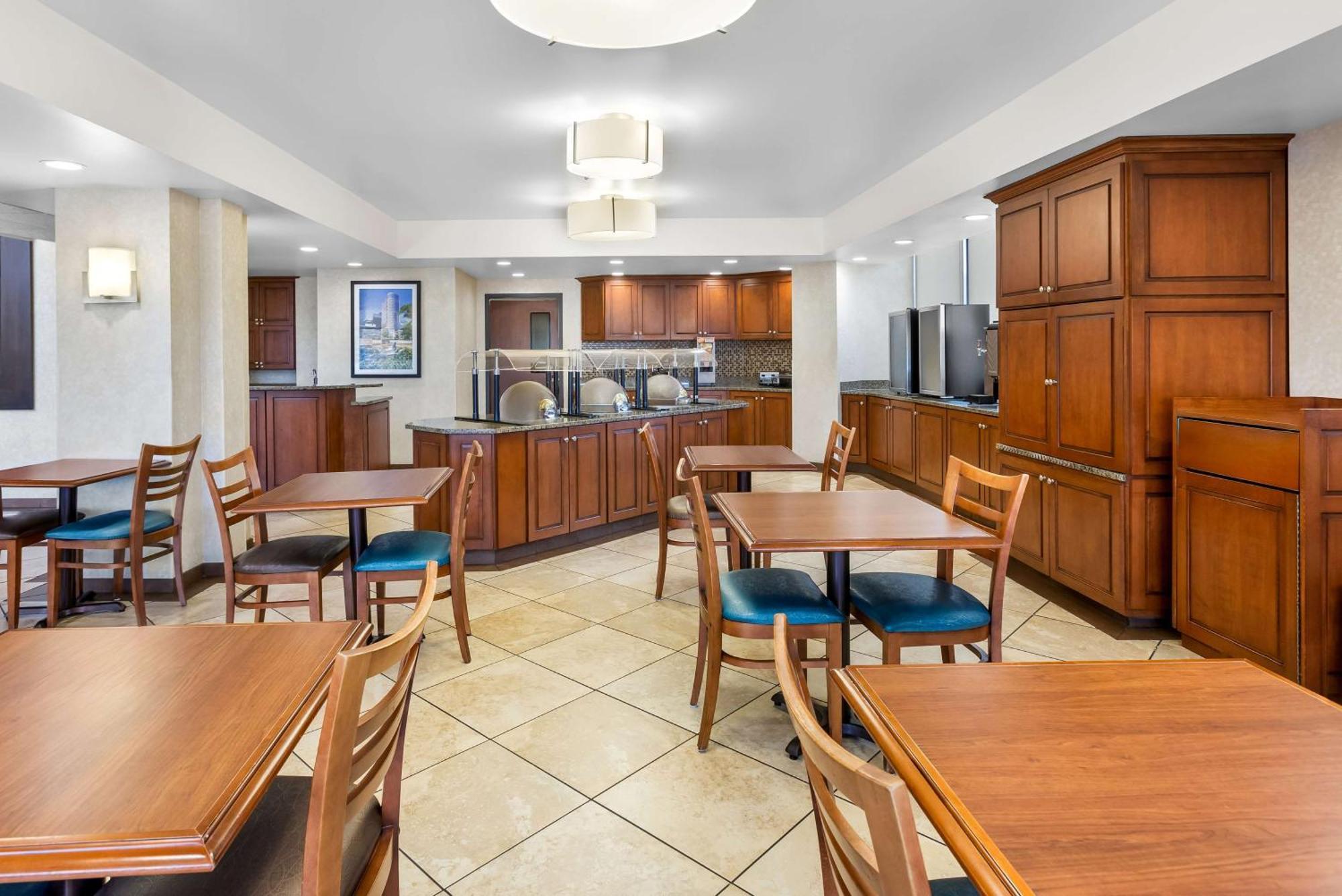 Sonesta Essential Hobby Airport 3* Houston