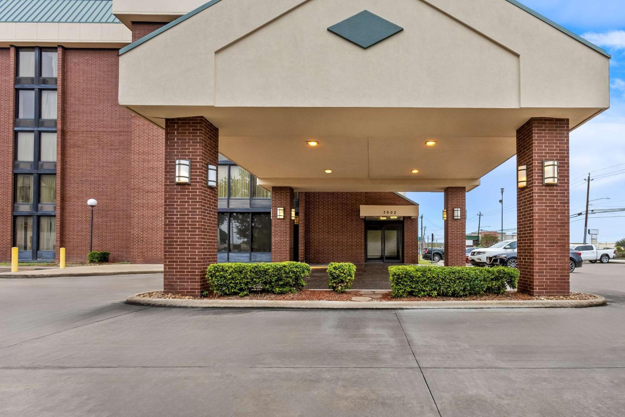 Sonesta Essential Hobby Airport Hotel Houston