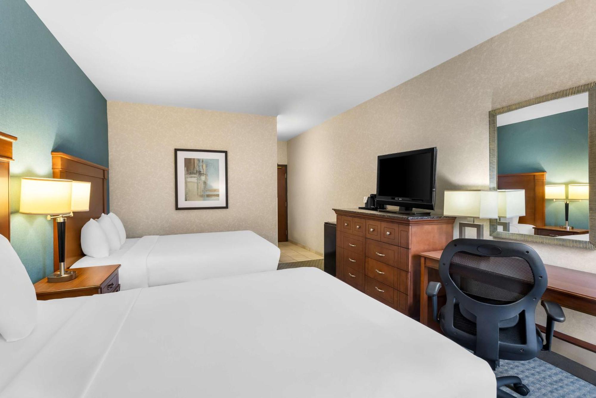 Sonesta Essential Hobby Airport 3*