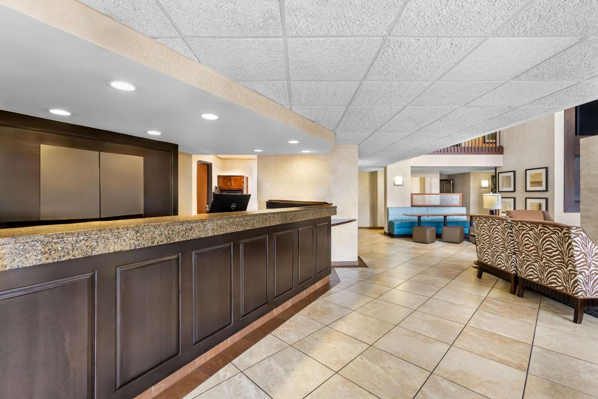Sonesta Essential Hobby Airport Hotel