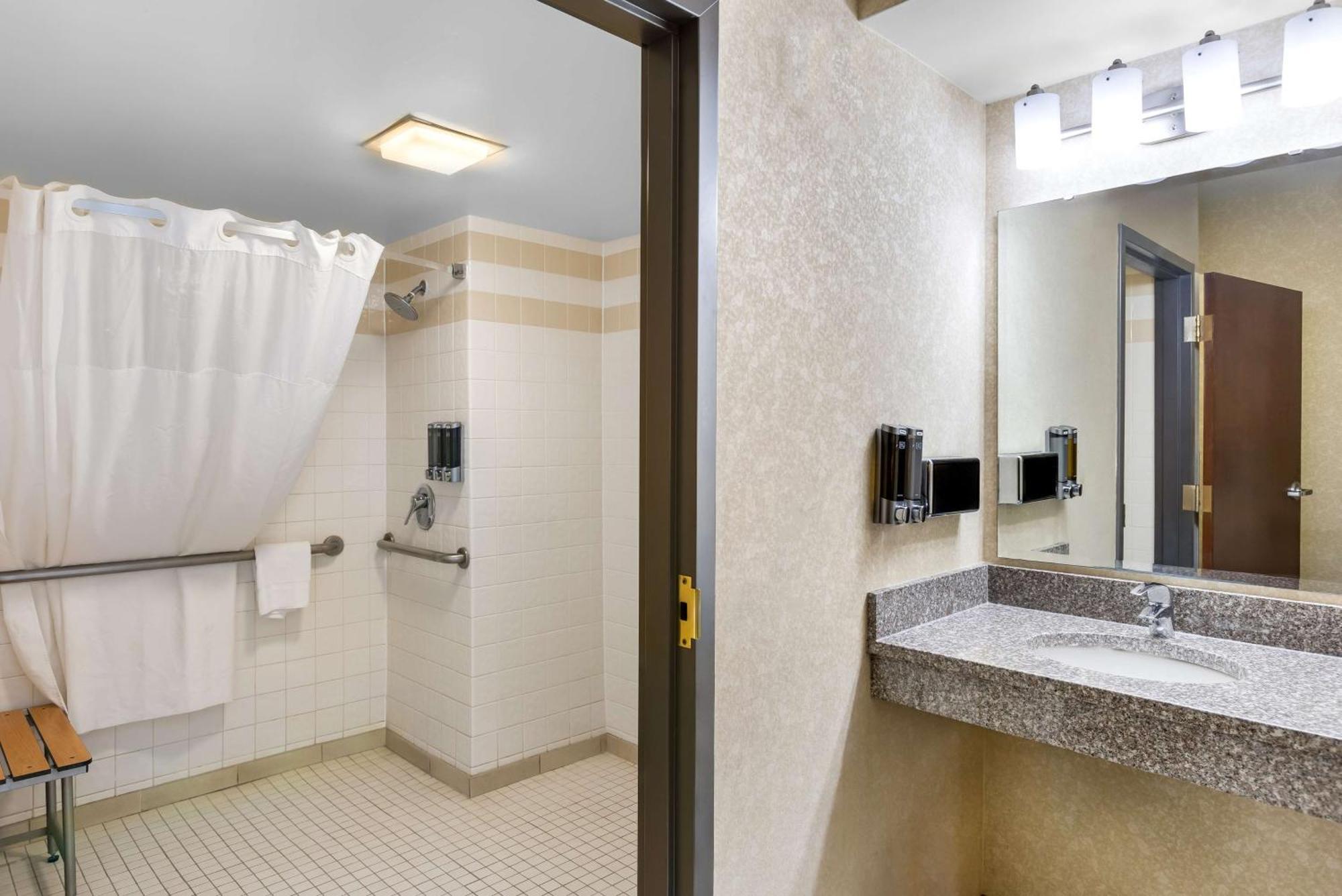 Sonesta Essential Hobby Airport 3* Houston